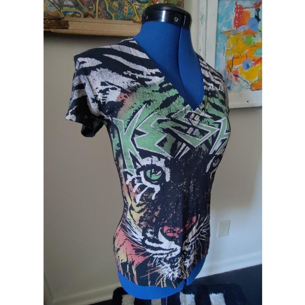 Kesha tiger shirt
